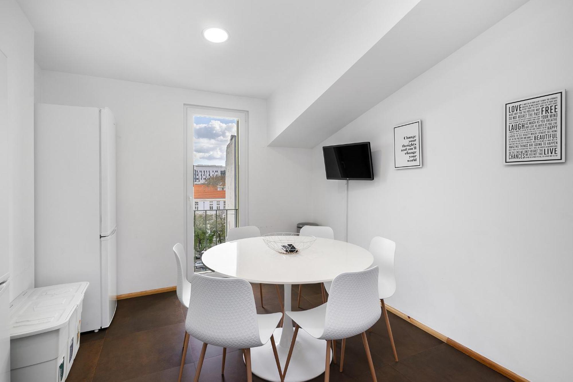 Whome Urban Tech Retreat, Modern Hubs For Remote Living Lisbon Exterior photo